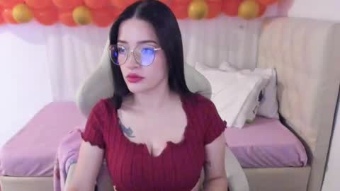 Im anna but you can call me as you want online show from February 19, 8:41 pm