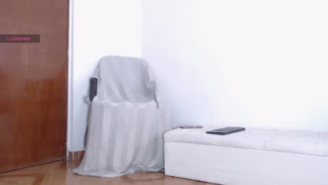 Anabella online show from February 7, 8:20 pm