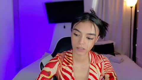 ANABEL WOLF  online show from September 30, 4:12 pm