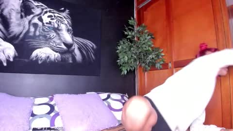 Anahi online show from October 24, 3:46 am