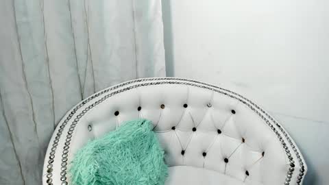 analia18  online show from February 3, 12:25 pm