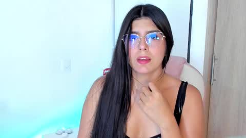 Anastacia online show from October 6, 2:06 am