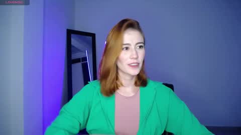 anastasia_doll8 online show from November 17, 11:49 pm