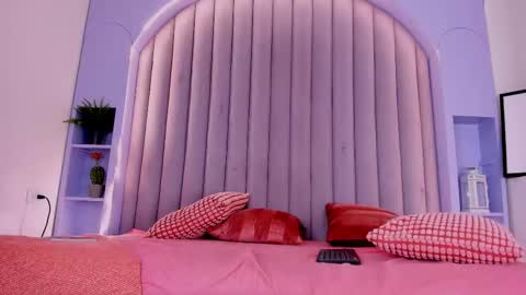 A N N A   V O S S  online show from November 15, 7:37 pm