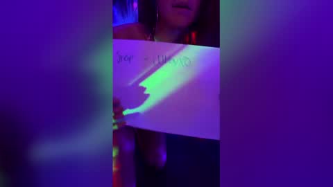 anavrinjae online show from April 11, 3:48 pm