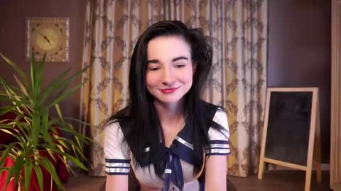 Bella online show from March 27, 2:07 pm