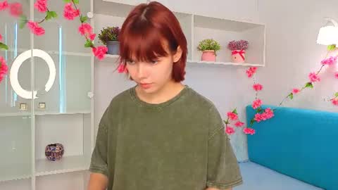 Mia online show from June 24, 7:07 am