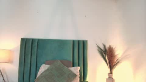 Andra Cyrus online show from September 23, 11:52 am