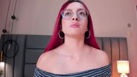 Andra Cyrus online show from January 14, 10:59 pm