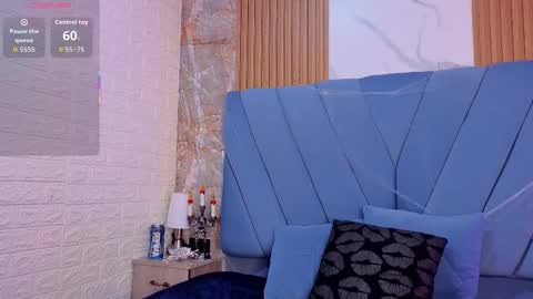 angel__red_ online show from October 26, 3:13 am