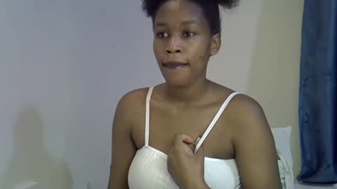 angel_mia5 online show from May 28, 2:09 am
