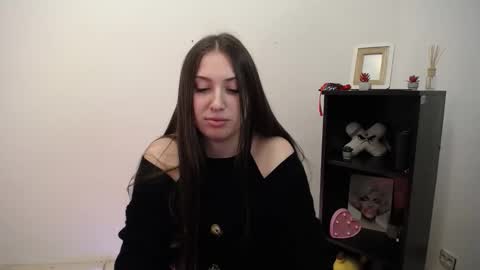 angel_silenia online show from January 7, 12:08 pm