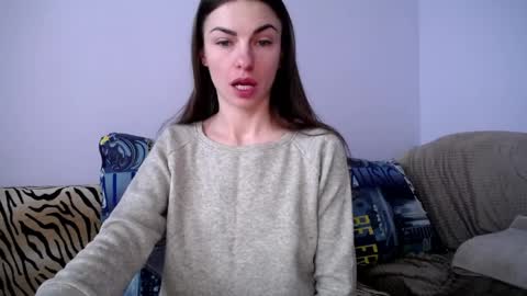 Zoe online show from April 9, 8:31 am