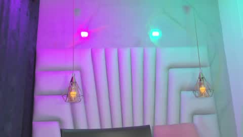 ANGELA online show from April 16, 12:05 pm