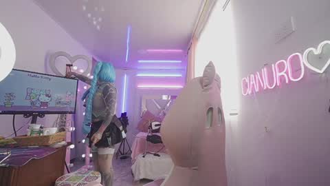 angelacianuro_ online show from December 8, 8:58 pm