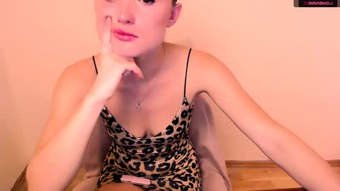 Alice online show from December 12, 1:39 pm