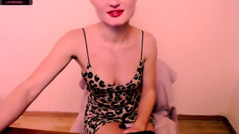 Alice online show from December 10, 12:38 pm