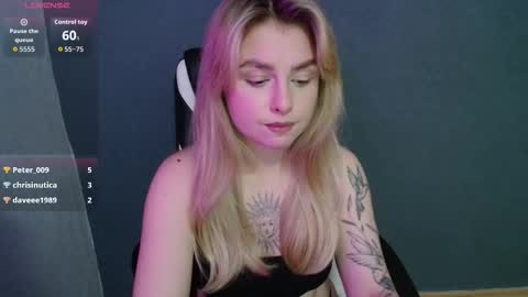 angelicablanch online show from October 4, 8:57 pm