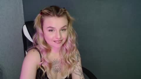 angelicablanch online show from September 17, 9:57 pm