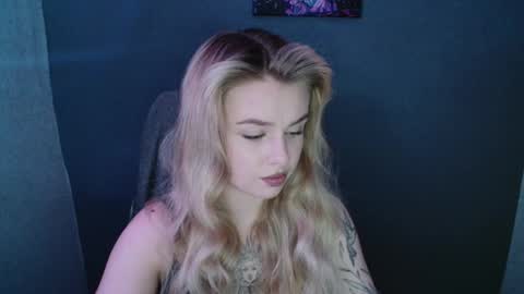 angelicablanch online show from September 19, 9:47 pm