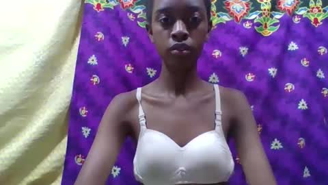 angeline221173 online show from March 22, 3:01 am