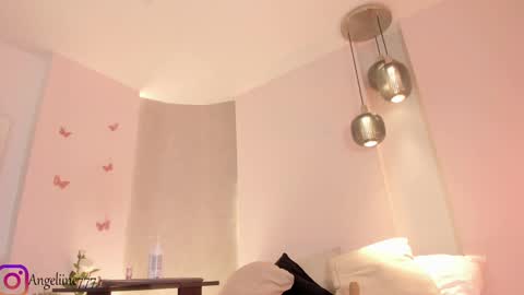 Angeline  online show from September 25, 1:32 pm