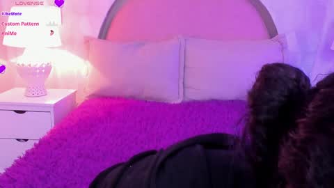 angeline online show from April 4, 12:26 pm