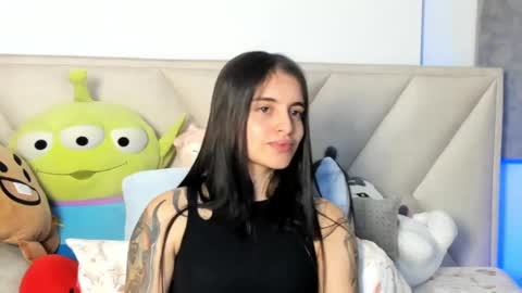 Angeline Smith  online show from September 15, 2:20 am