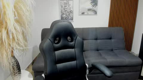 angeline_davies online show from September 10, 1:44 pm