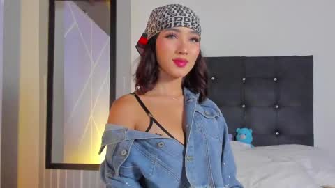 Angelique Murphy online show from September 11, 8:36 am