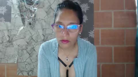 angela online show from February 17, 1:11 pm