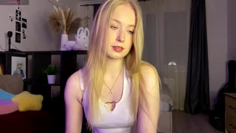 angelkissmee online show from October 23, 3:18 pm