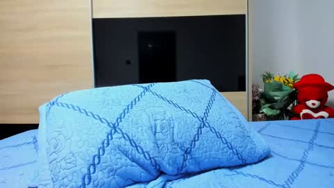 KrystyYo online show from November 8, 5:34 am