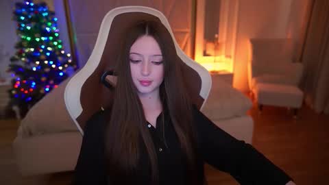 AngelBlush online show from January 13, 4:00 pm