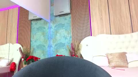 angellys online show from February 18, 10:47 am