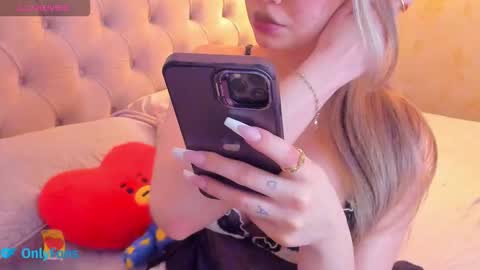 angelrose2323 online show from October 2, 6:18 am