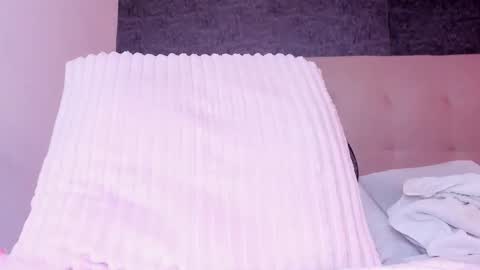 Angela online show from September 27, 2:35 pm