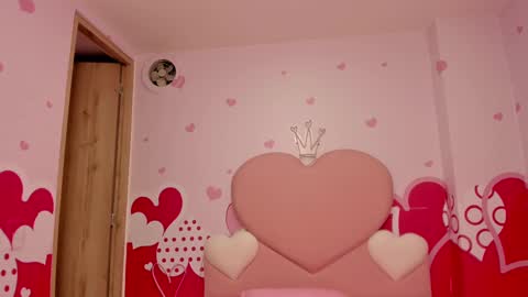 Angel  online show from February 16, 10:10 am