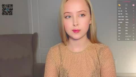  Im Chloe  i do FLASH BOOBS for new fan club online show from March 26, 10:55 pm