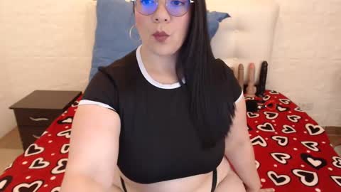 Angie online show from September 8, 6:18 pm