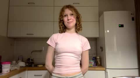 Hello My name is Sarah  im new model here and little but shy. online show from November 28, 5:16 pm