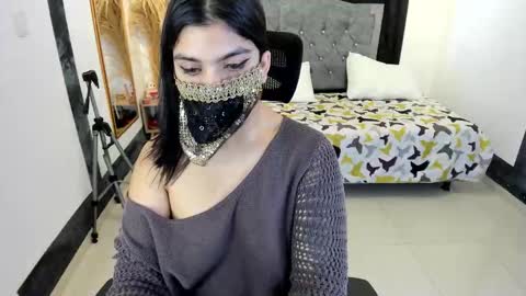 Anissa online show from February 22, 1:23 pm