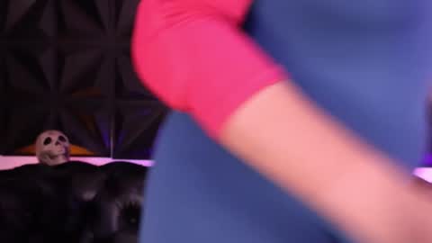 Lauren Anika online show from October 27, 3:57 am