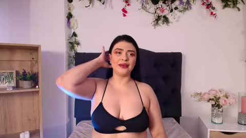 Lauren Anika online show from March 12, 12:15 pm