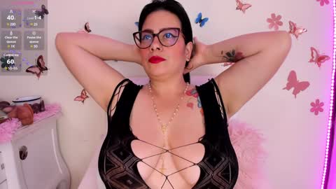 anita online show from February 4, 2:07 am