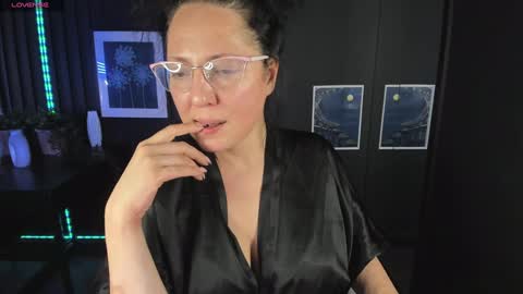 Anita online show from January 4, 11:48 pm