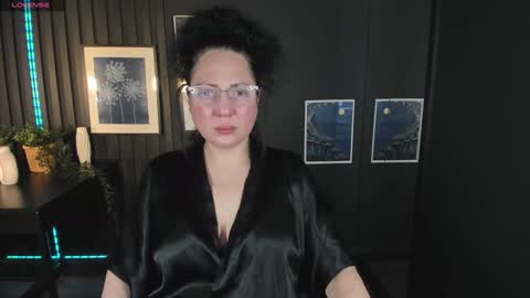 Anita online show from January 4, 1:42 pm