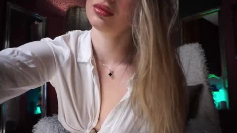 Ann online show from October 5, 2:11 pm