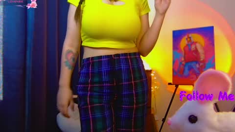 Ann online show from April 1, 1:41 pm