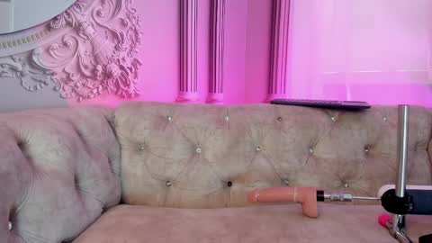 Ana  online show from March 30, 5:23 pm